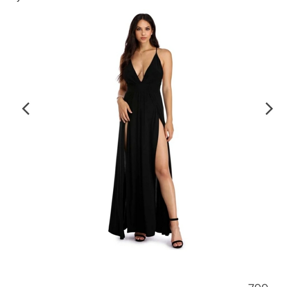 Backless dress